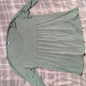 Long sleeve maternity shirt